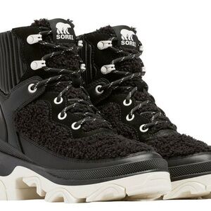 Sorel Black and Cream Winter Boots